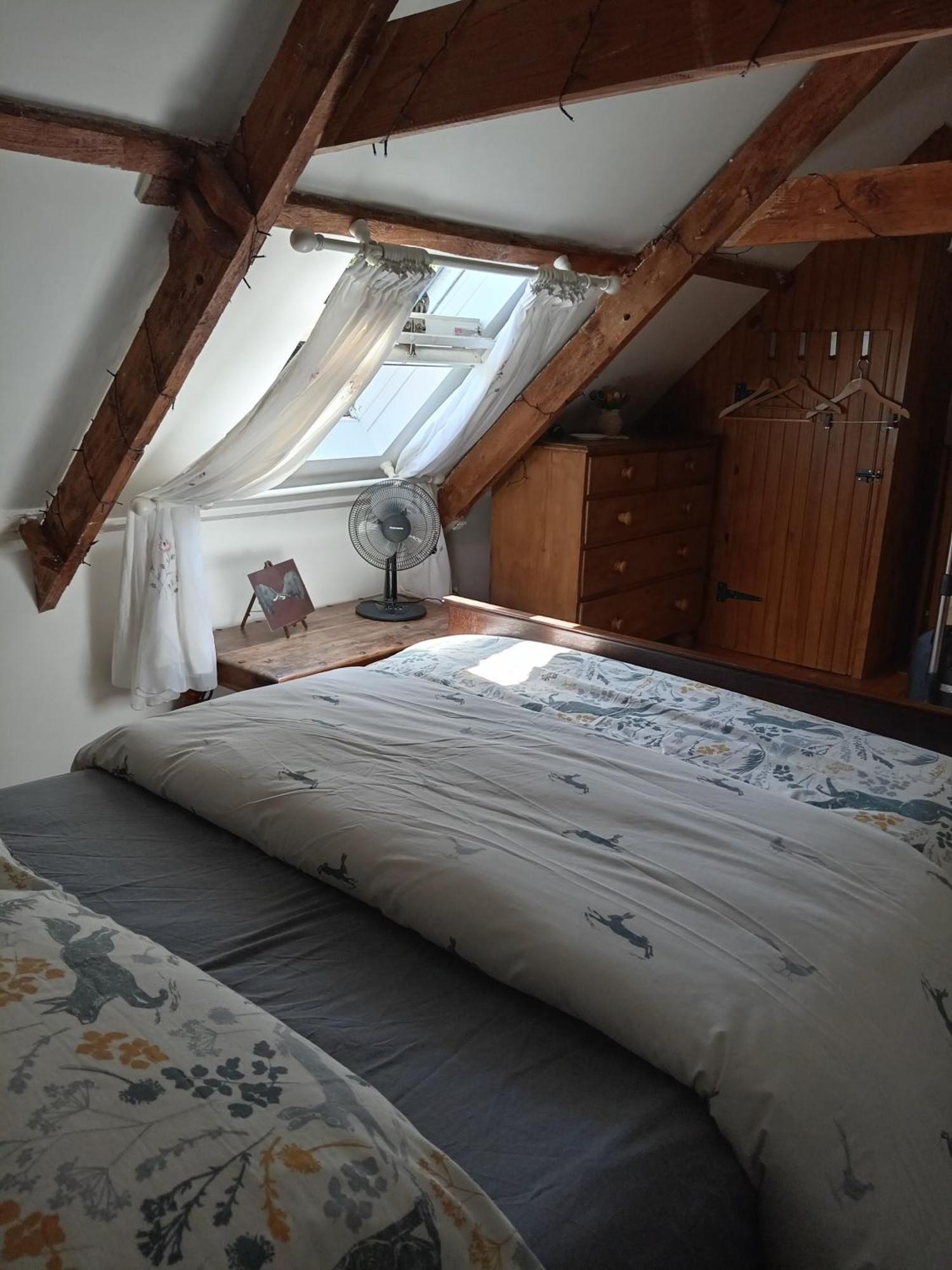 Character Breton Cottage Каре-Плугер Екстериор снимка